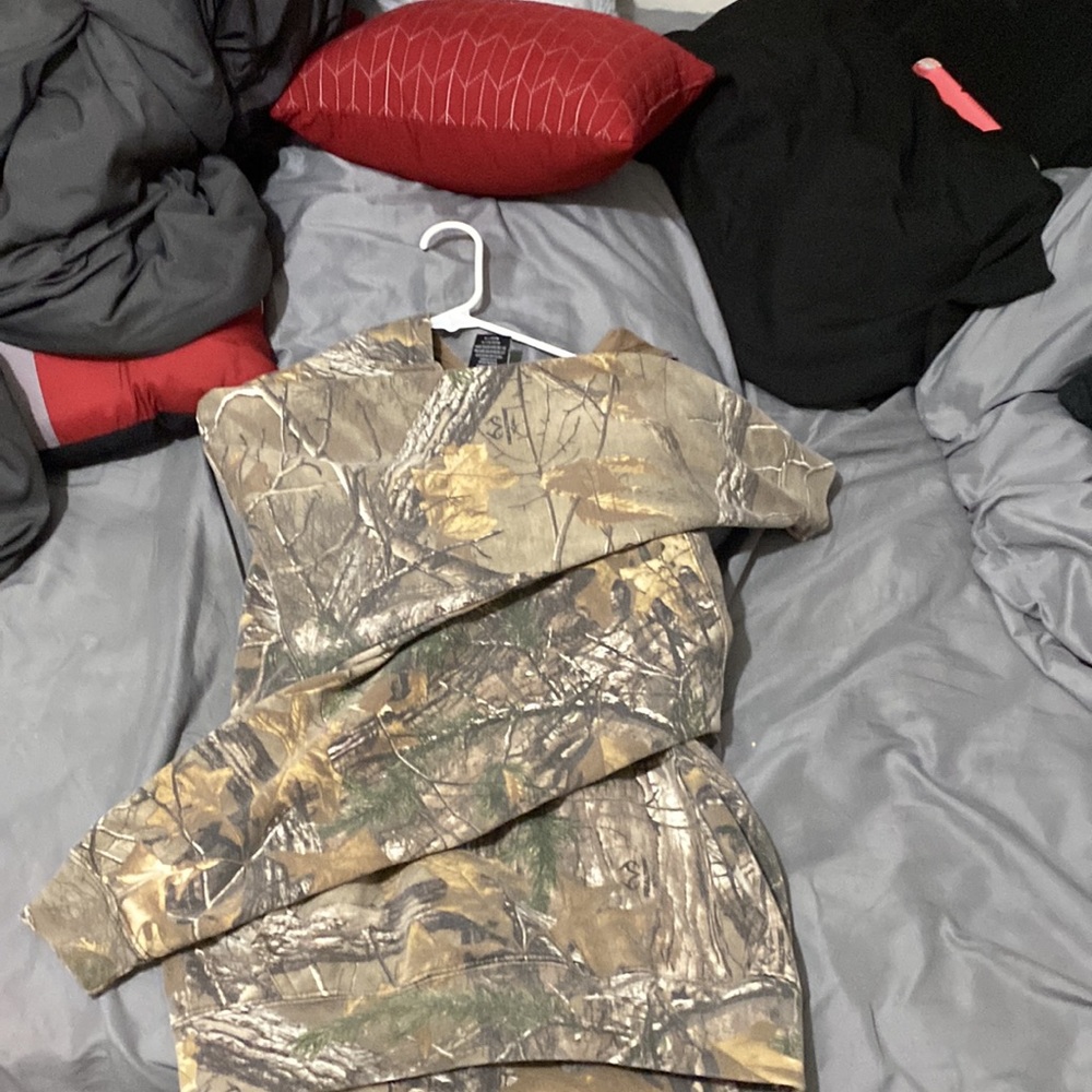 Haven’t been touched in months no stain or rips and tears size small